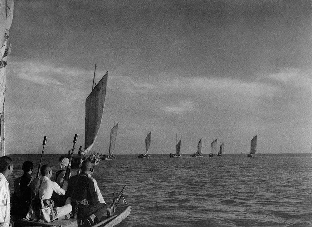 渤海上的八路军部队，冀中，1944 石少华.jpg