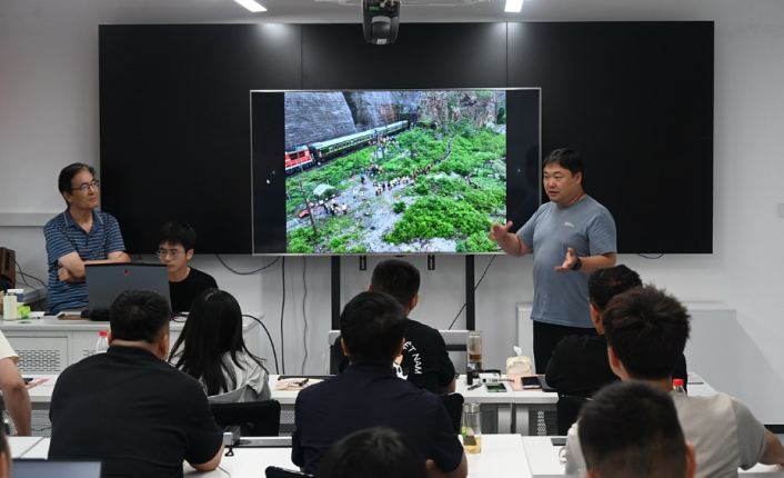 1785810443448191.png 20260803-《中国铁路文化摄影人才培训》集中授课圆满收官-新闻稿v2.3613.png
